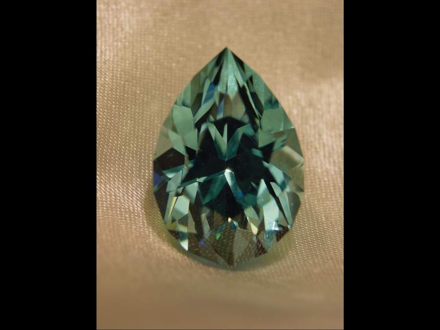 auqamarine gemstone